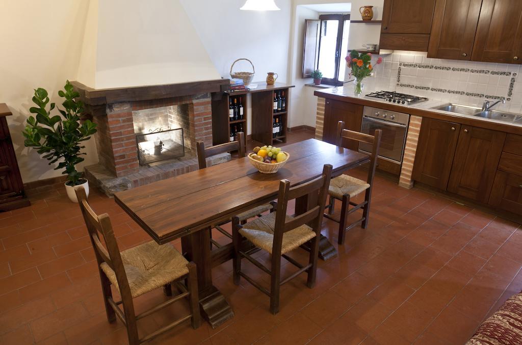 Agriturismo Il Torrione Lecchi Pokoj fotografie