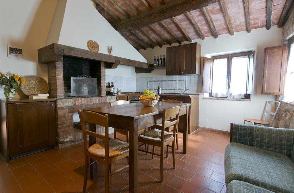 Agriturismo Il Torrione Lecchi Pokoj fotografie